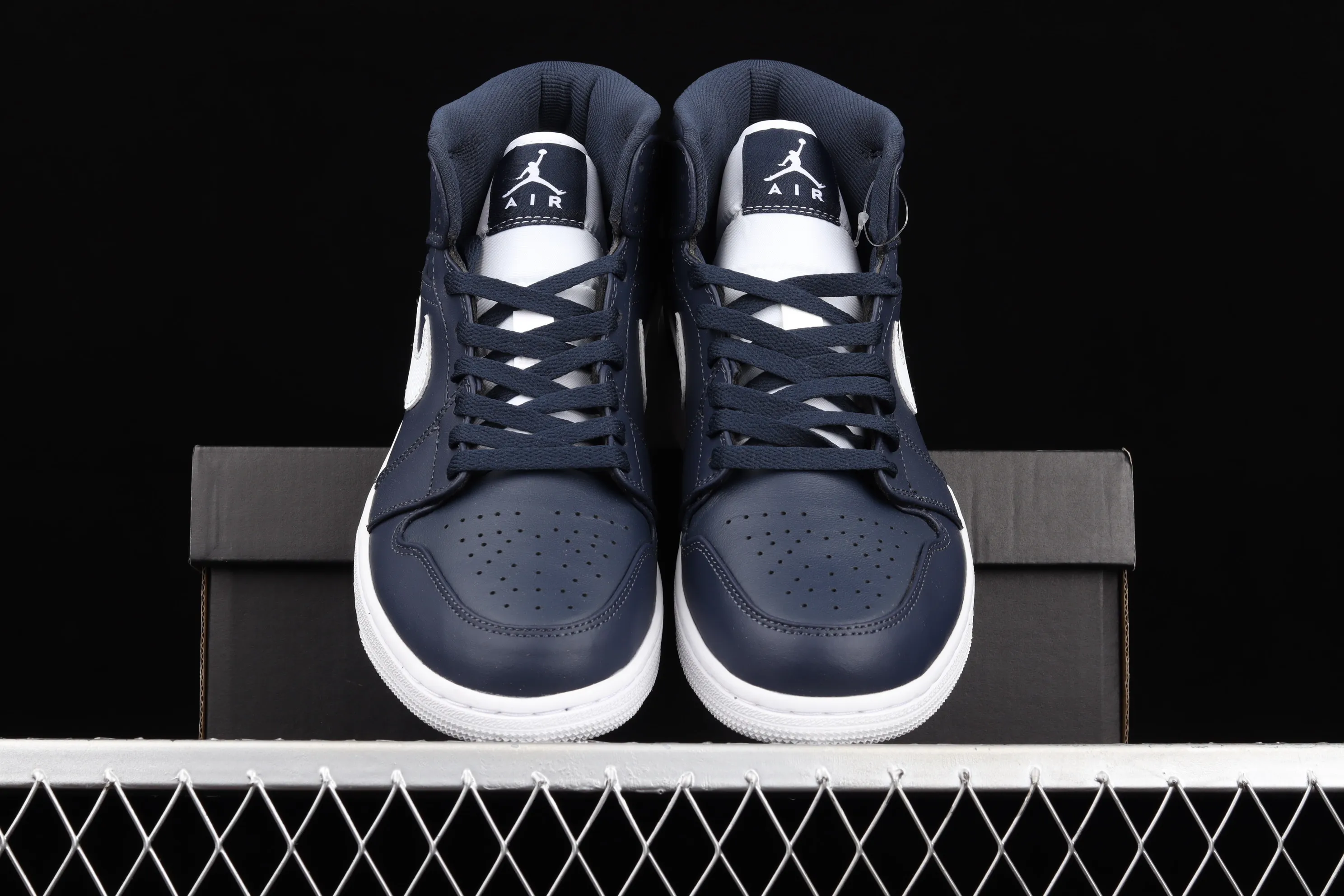 All categories Air Jordan Jordan series basketball shoes Air Jordan 1 Mid Air Jordan 1 Mid SE AJ1 Joe 1 dark blue China basketball shoes 554724-402
